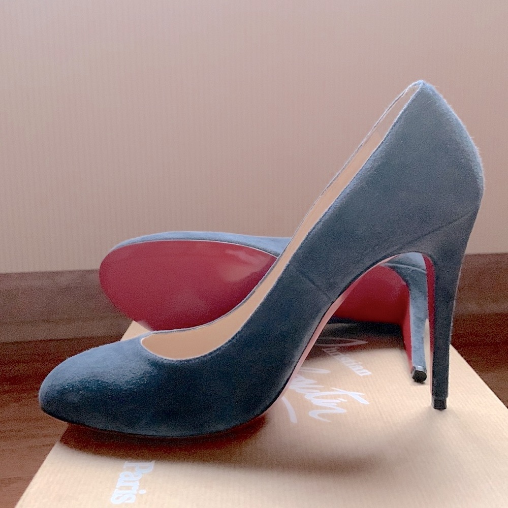 CHRISTIAN LOUBOUTIN Fifi 100 Suede Pumps in North Sea